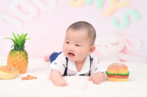 无棣宝宝在妈妈肚子里